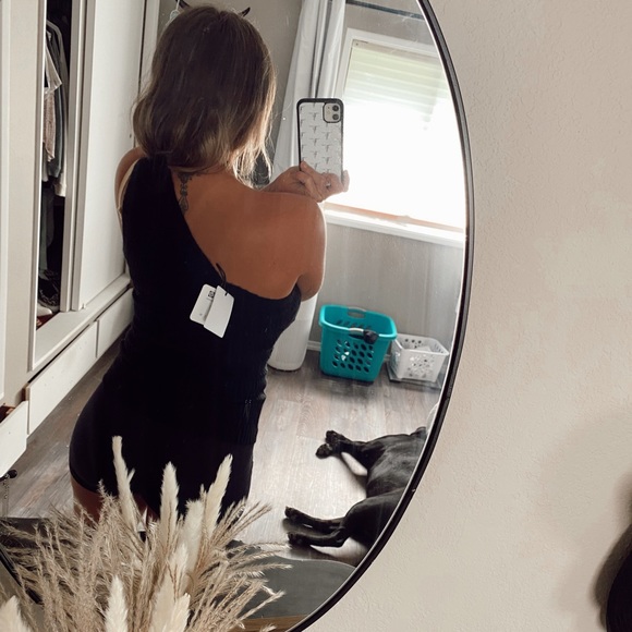 Off the shoulder sweater tank - Picture 3 of 3